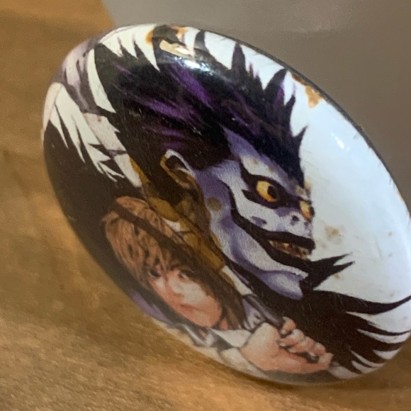 Death Note Button Pin - Picture 3 of 12